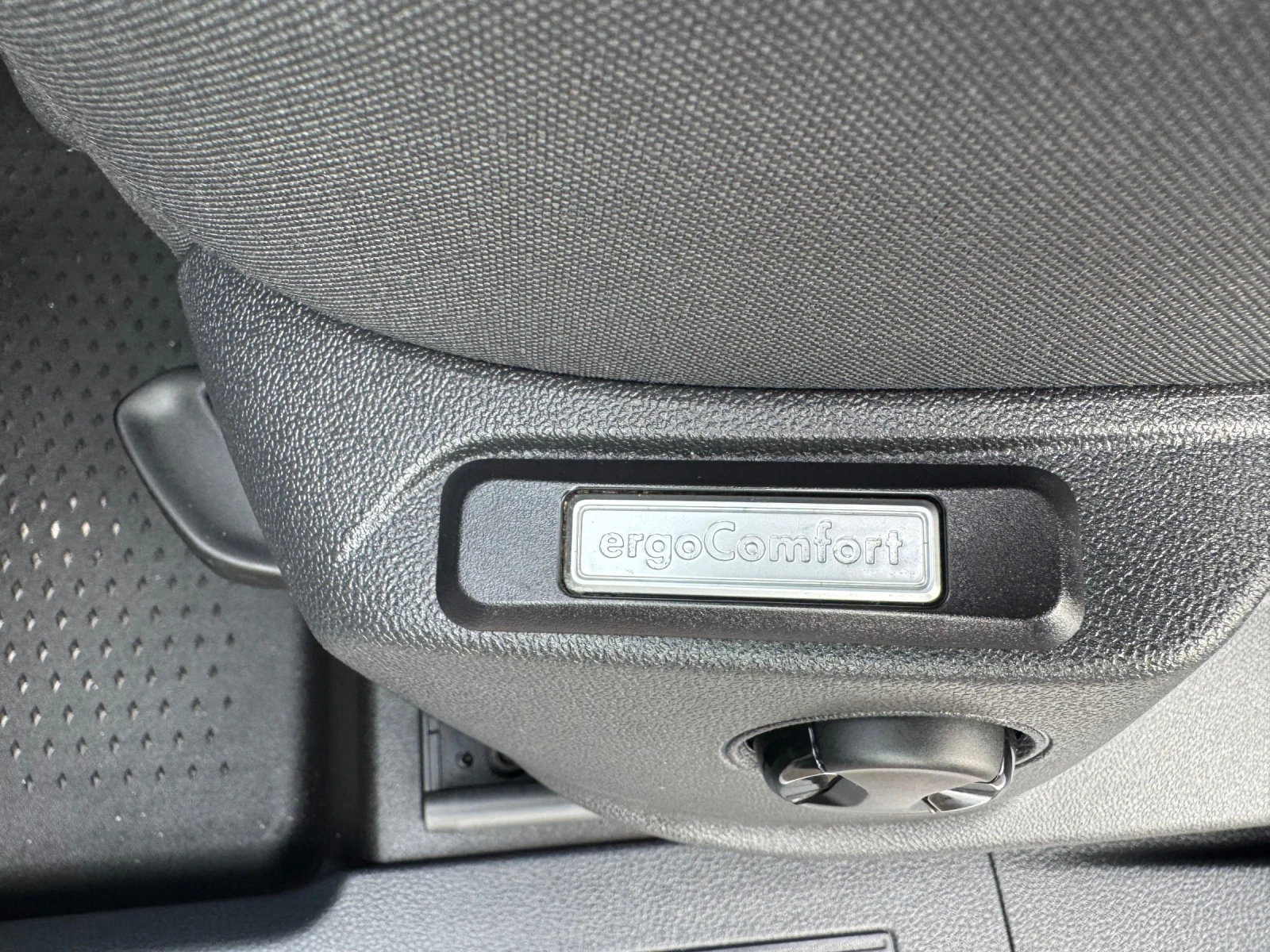 VW Caddy 2.0 ТDI * MAXI* АВТОМАТИК * LED - изображение 8