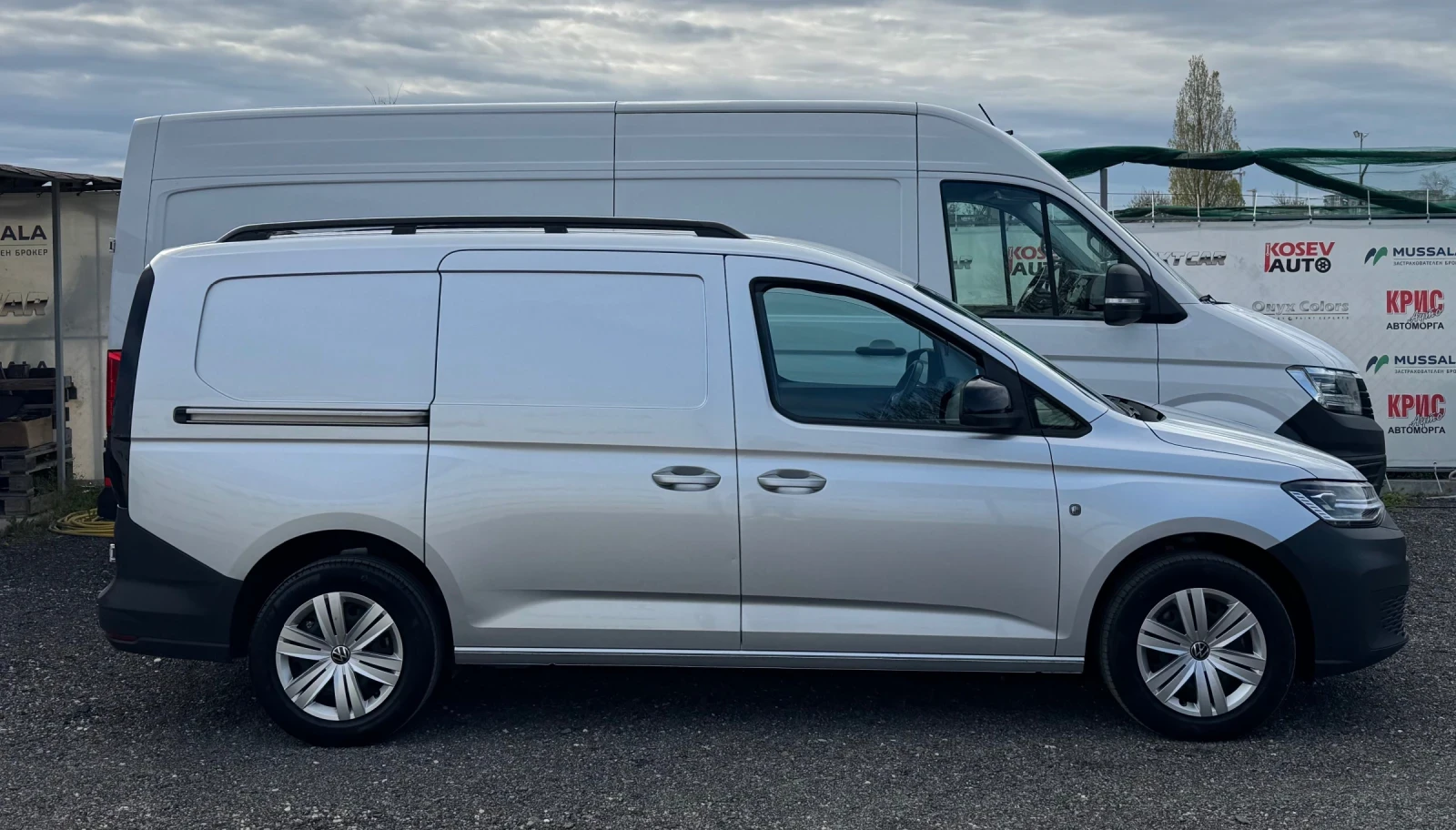 VW Caddy 2.0 ТDI * MAXI* АВТОМАТИК * LED | Mobile.bg — изображение 15