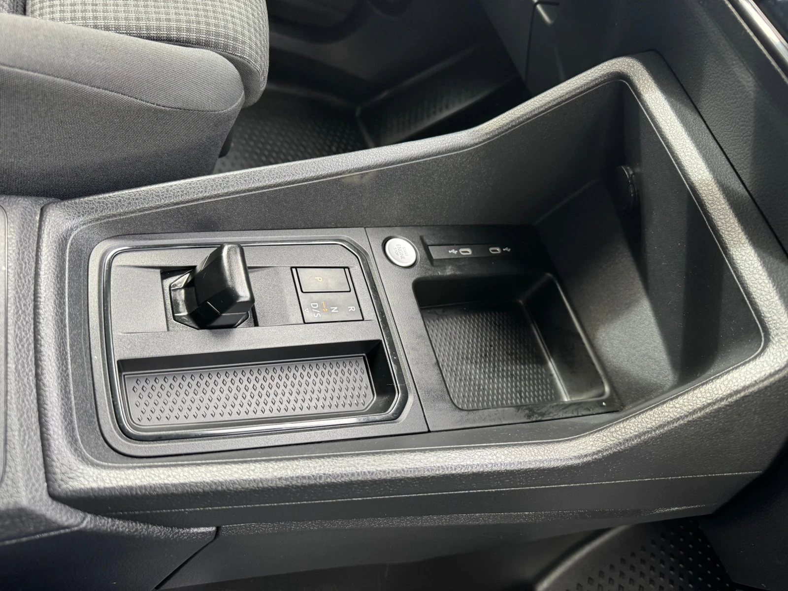 VW Caddy 2.0 ТDI * MAXI* АВТОМАТИК * LED | Mobile.bg — изображение 11