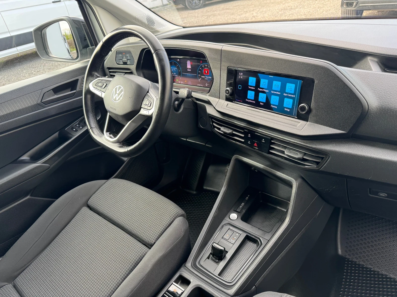 VW Caddy 2.0 ТDI * MAXI* АВТОМАТИК * LED - изображение 10