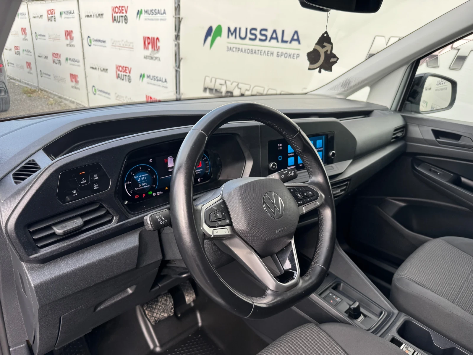 VW Caddy 2.0 ТDI * MAXI* АВТОМАТИК * LED - изображение 9