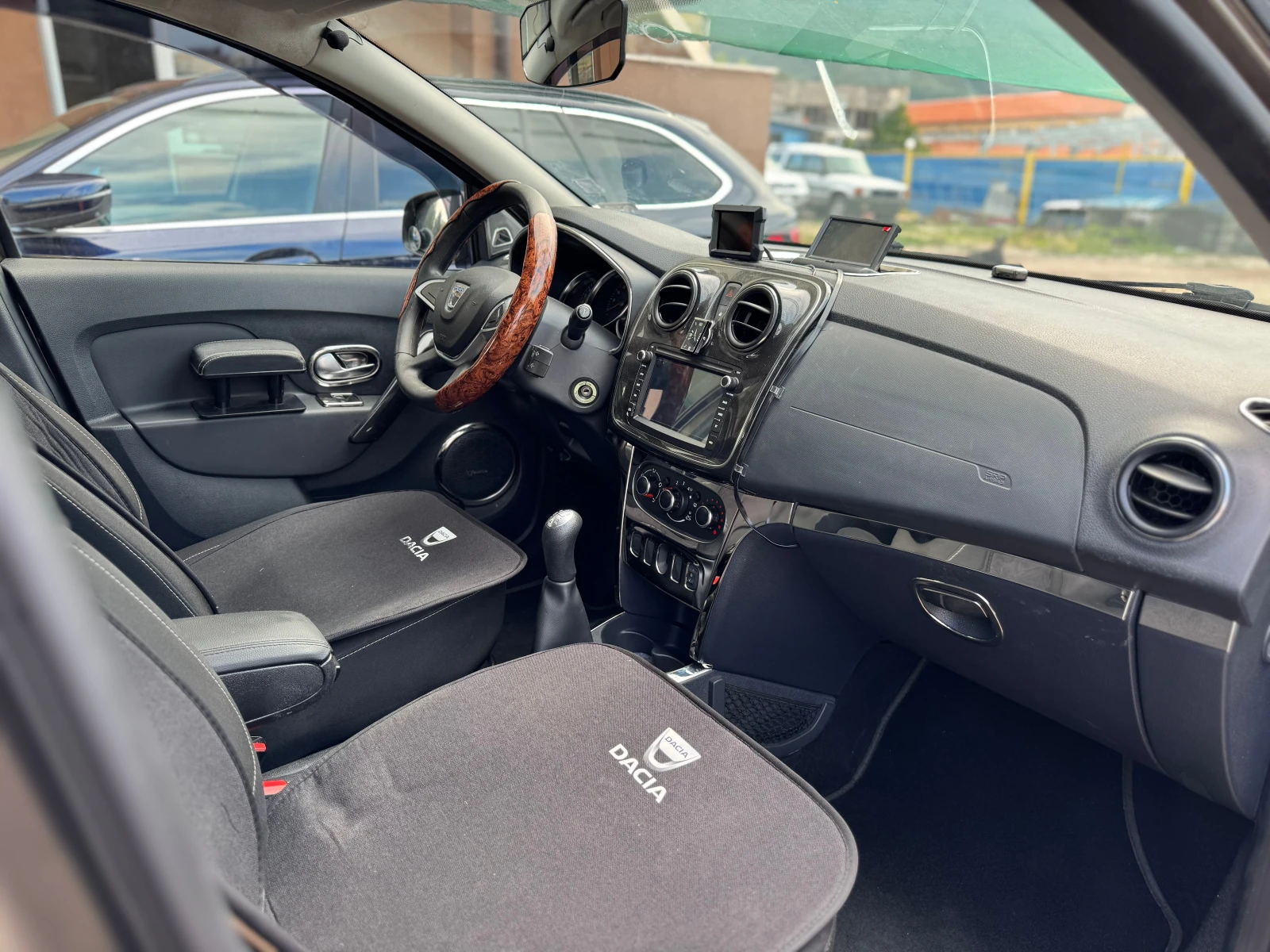 Dacia Sandero 1.0i * GAS * NAVI * KAMERA | Mobile.bg   13