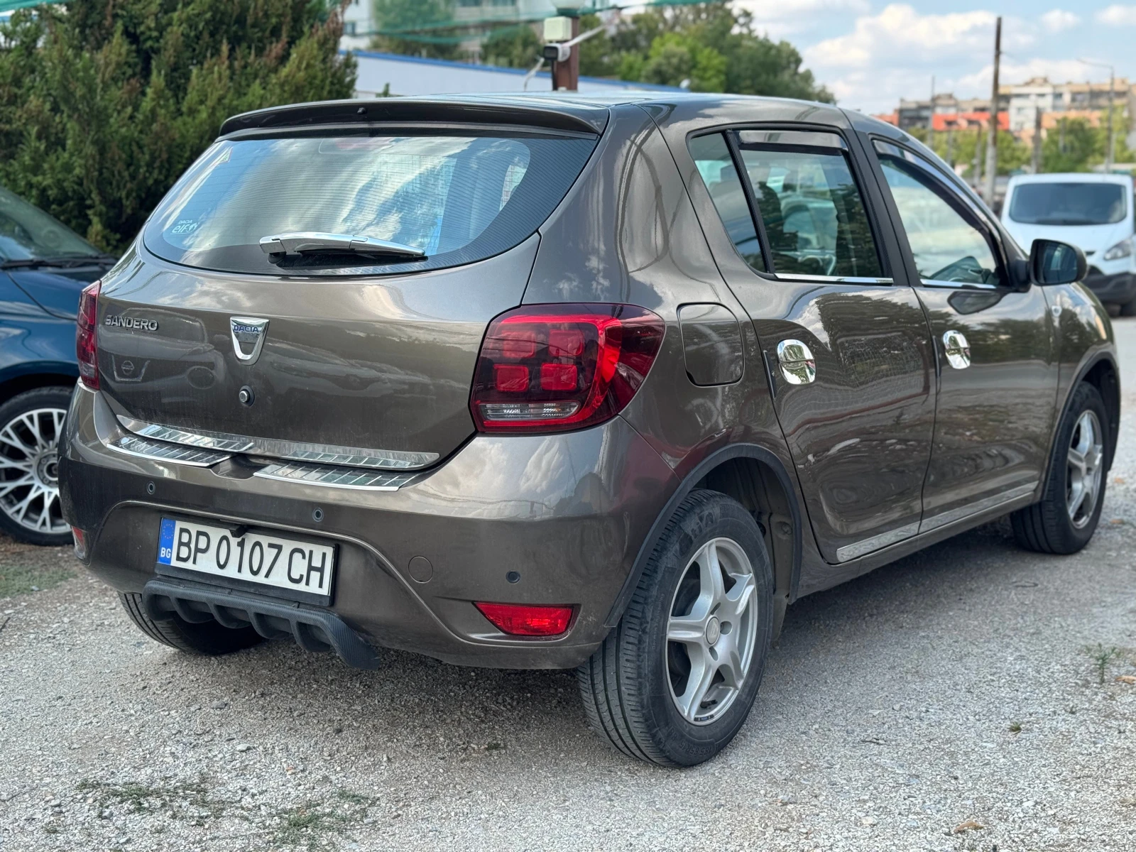 Dacia Sandero 1.0i * GAS * NAVI * KAMERA - изображение 6