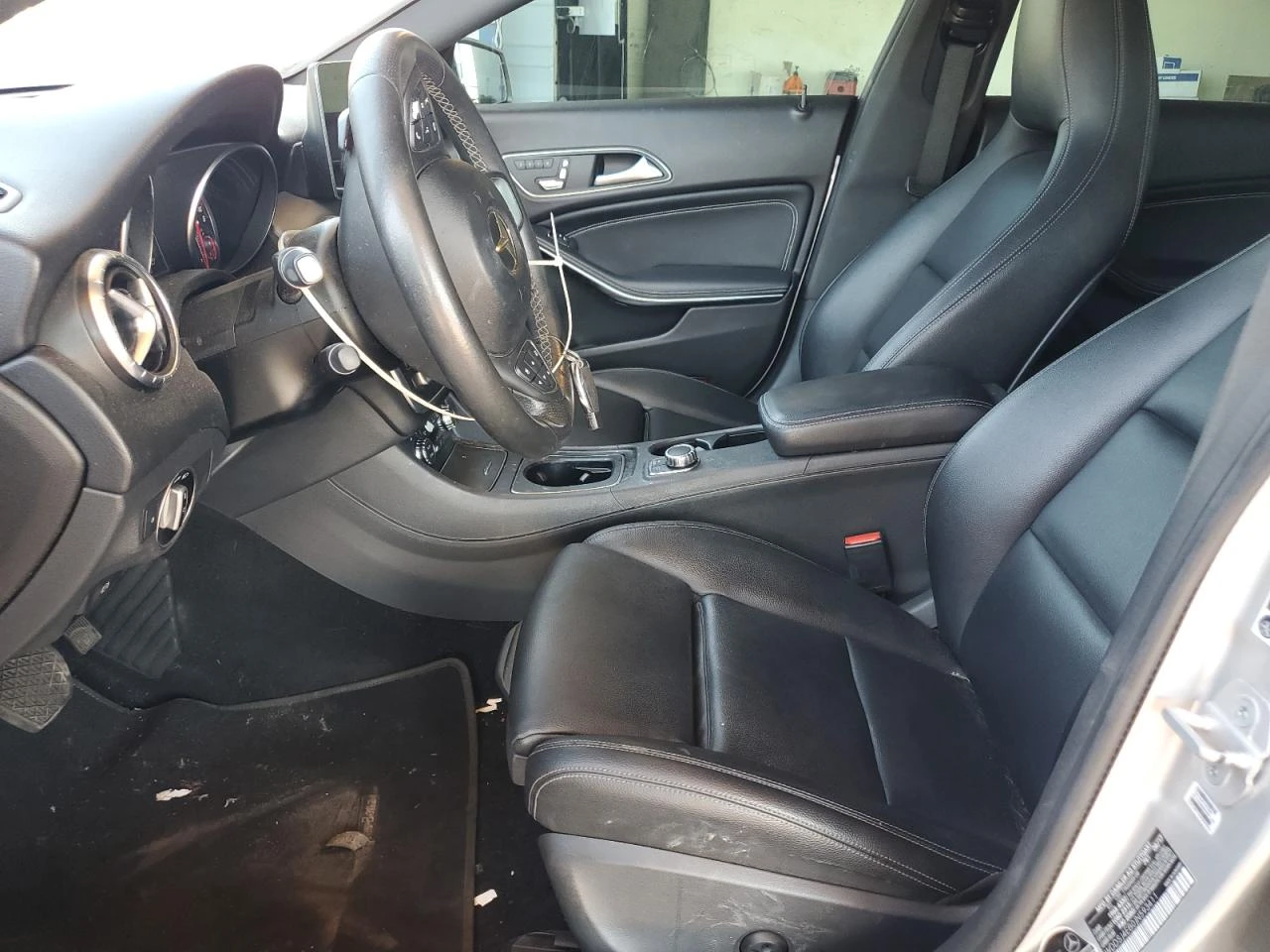 Mercedes-Benz CLA 250 КАМЕРА* KEYLESS* ПОДГРЕВ* РЕАЛЕН ПРОБЕГ* КЛИП НА М - изображение 7