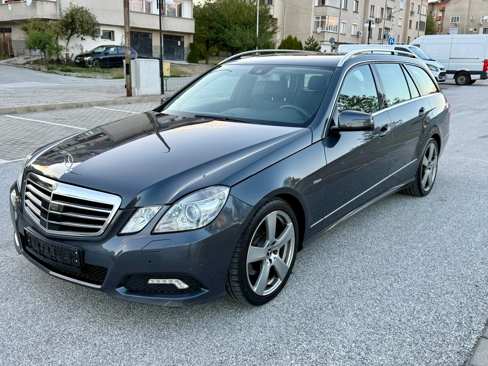 Mercedes-Benz E 250 CDI Avantgarde* Кожа/Нави/Подгрев/Парктроник - изображение 8