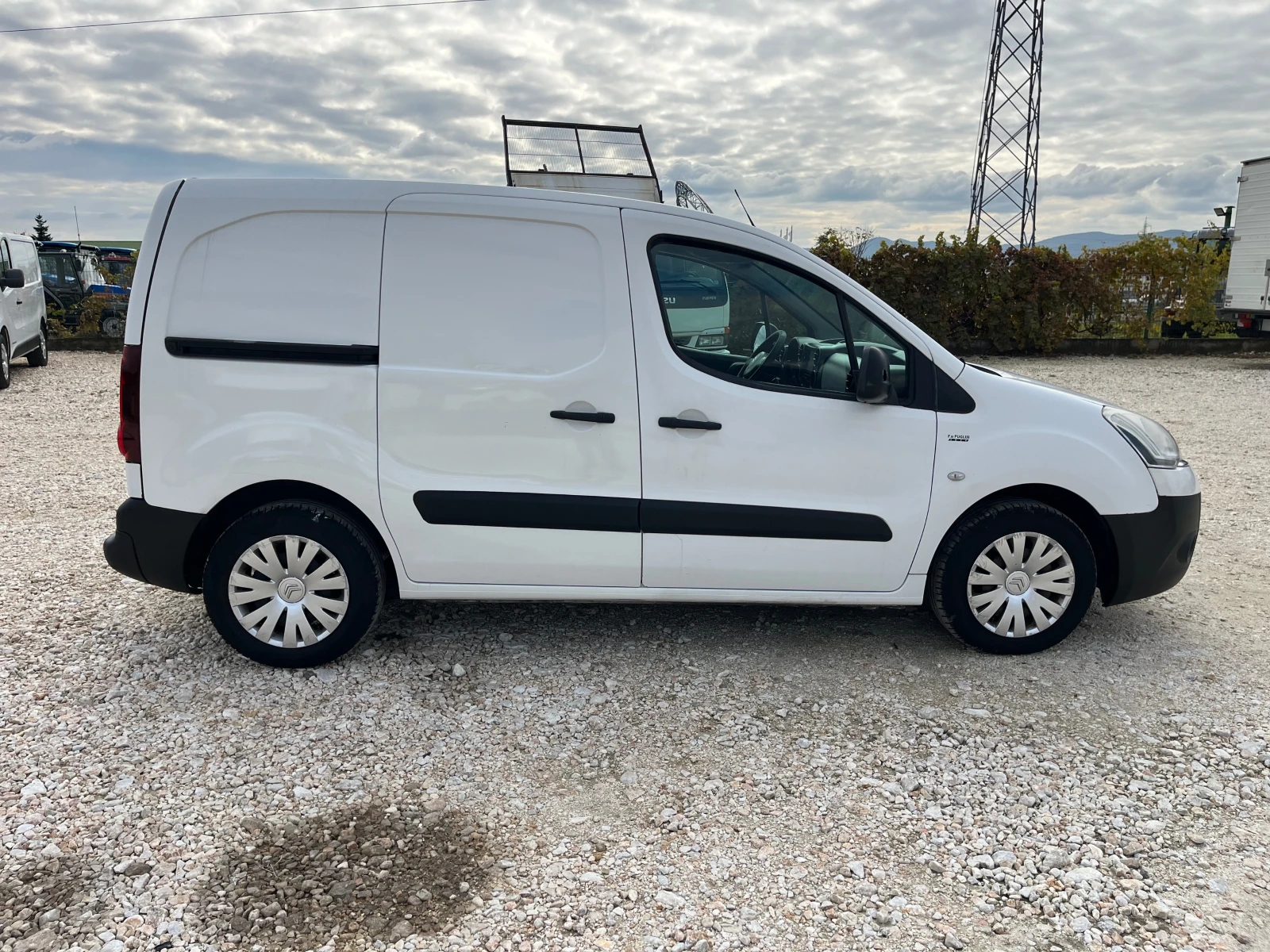 Citroen Berlingo 1.6 EURO 5B - изображение 8