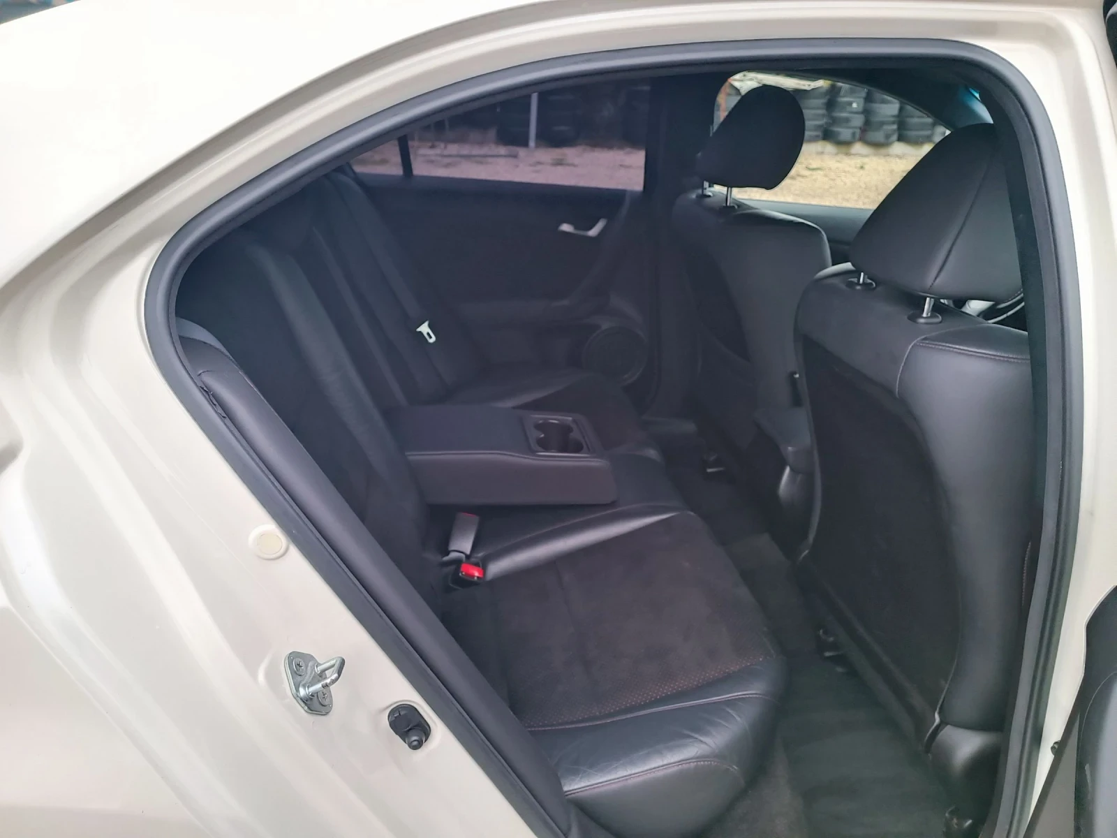 Honda Accord 2.4i-201кс-ШВЕЙЦАРИЯ-РЪЧКА-6ск-FACELIFT-NAVI - изображение 10