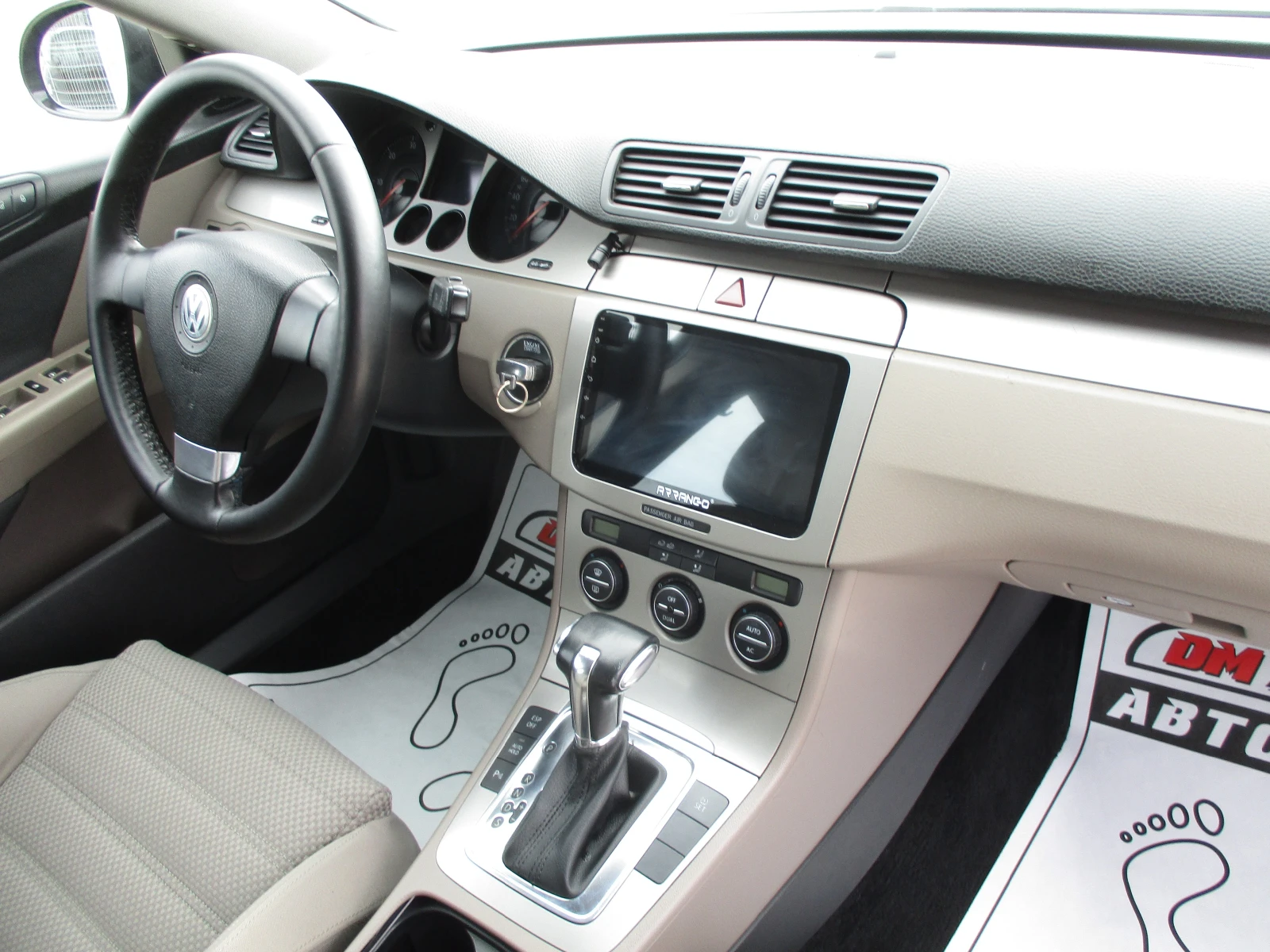 VW Passat 2.0TDI/140кс./АВТОМАТИК/КАТО НОВА, снимка 14 - Автомобили и джипове - 53863027