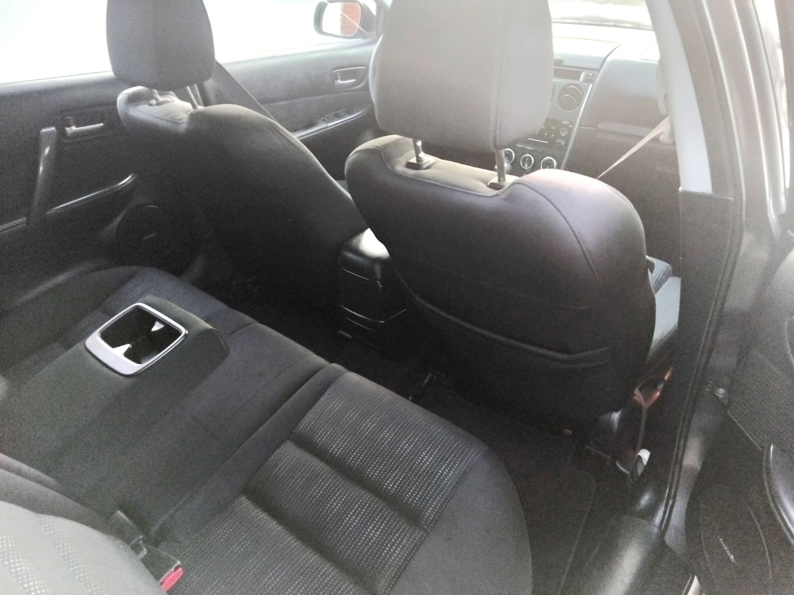 Mazda 6 2.0i147k+ 6скорости + ГАЗОВ ИНЖЕКЦИОН , снимка 10 - Автомобили и джипове - 53936357