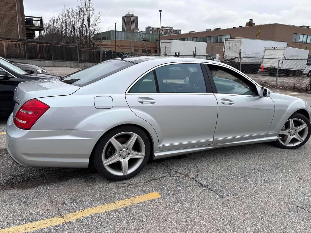 Mercedes-Benz S 550 /ОБДУХВАНЕ/DISTRONIC/CAMERA/КЛИП НА МОТОРА , снимка 3 - Автомобили и джипове - 54111202