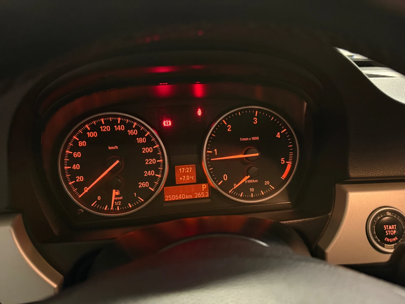 BMW 320 Touring, снимка 9 - Автомобили и джипове - 54179572