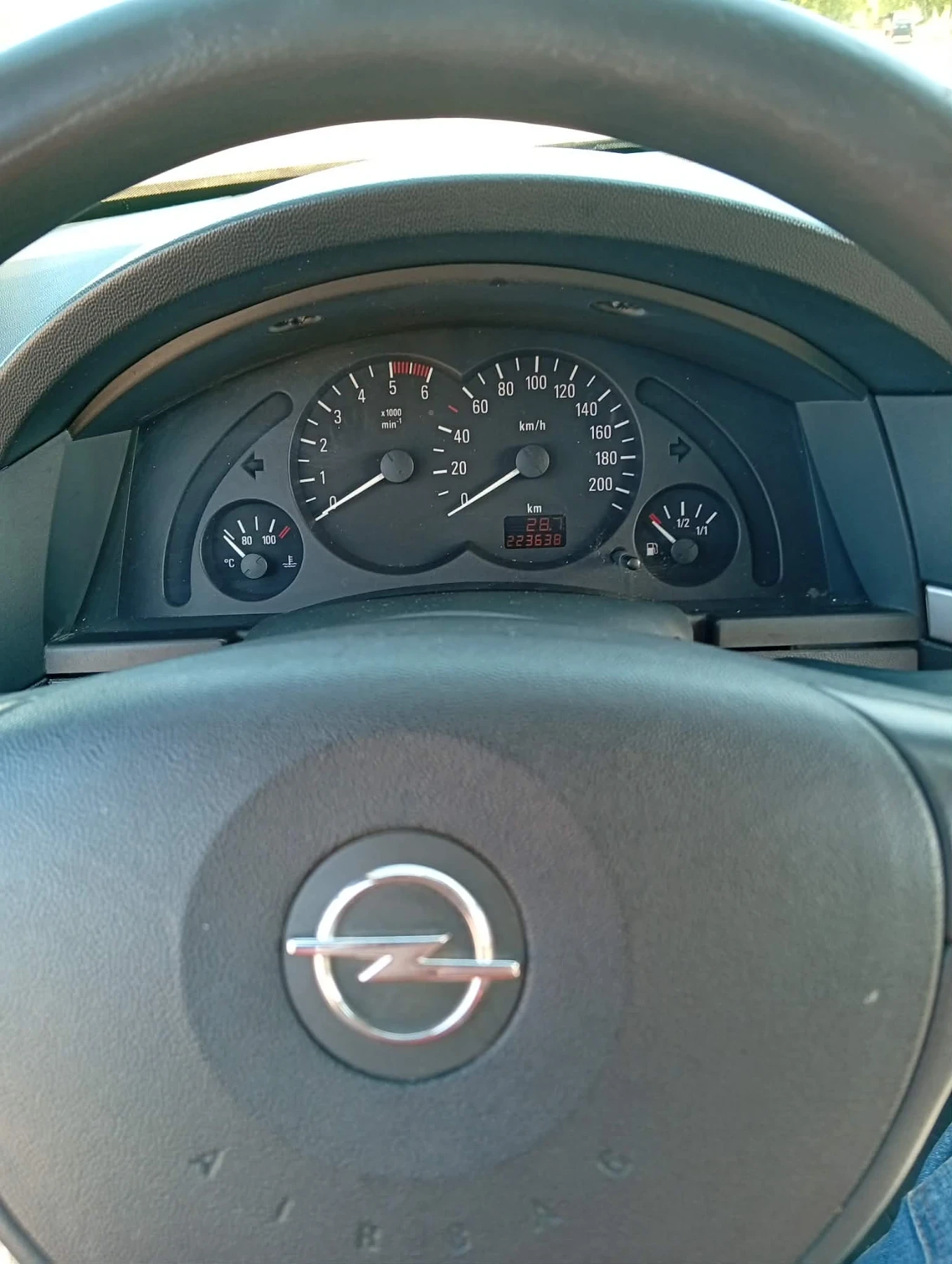 Opel Meriva, снимка 5 - Автомобили и джипове - 54229741