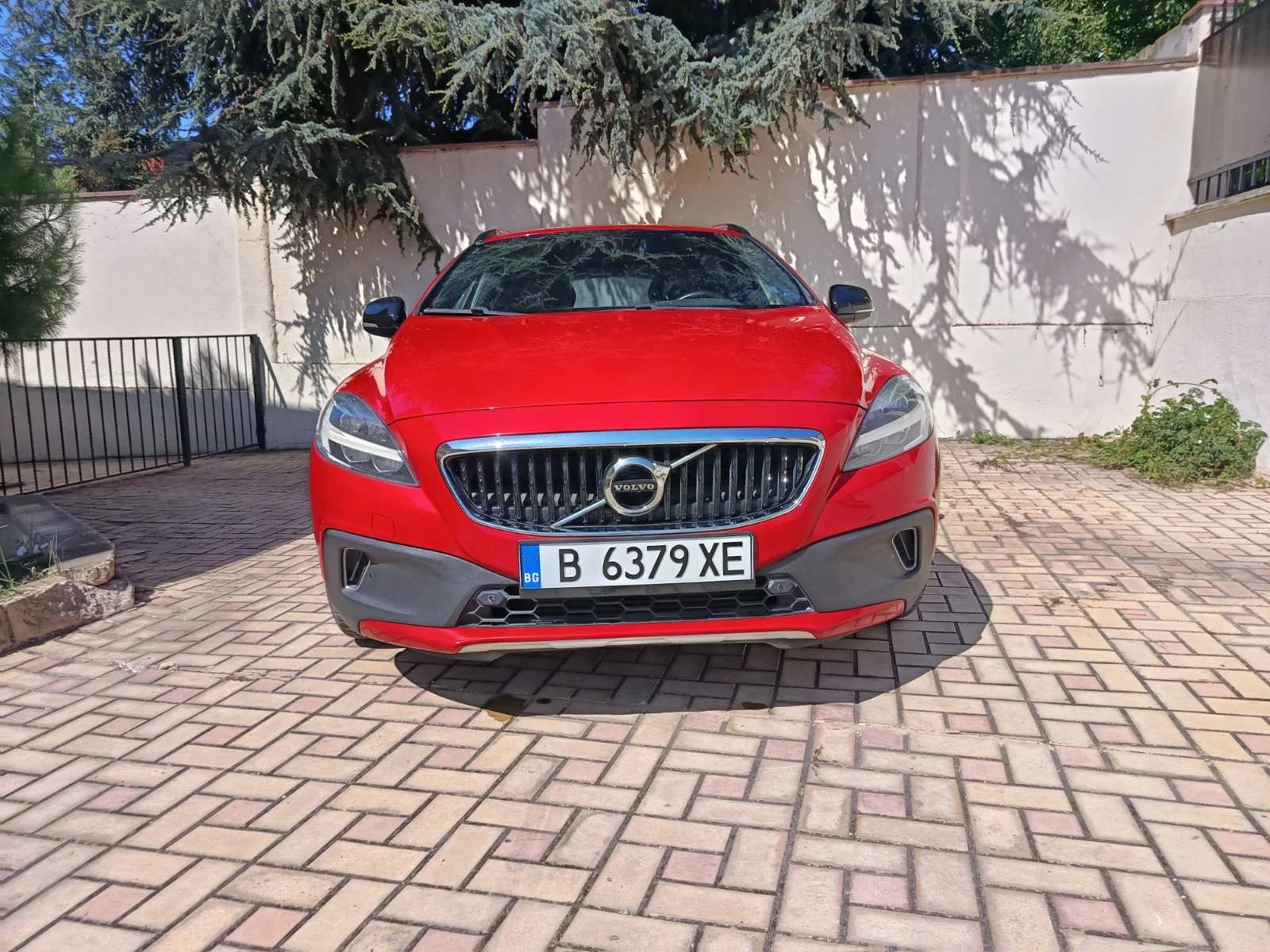 Volvo V40 Cross Country, снимка 7 - Автомобили и джипове - 55485717