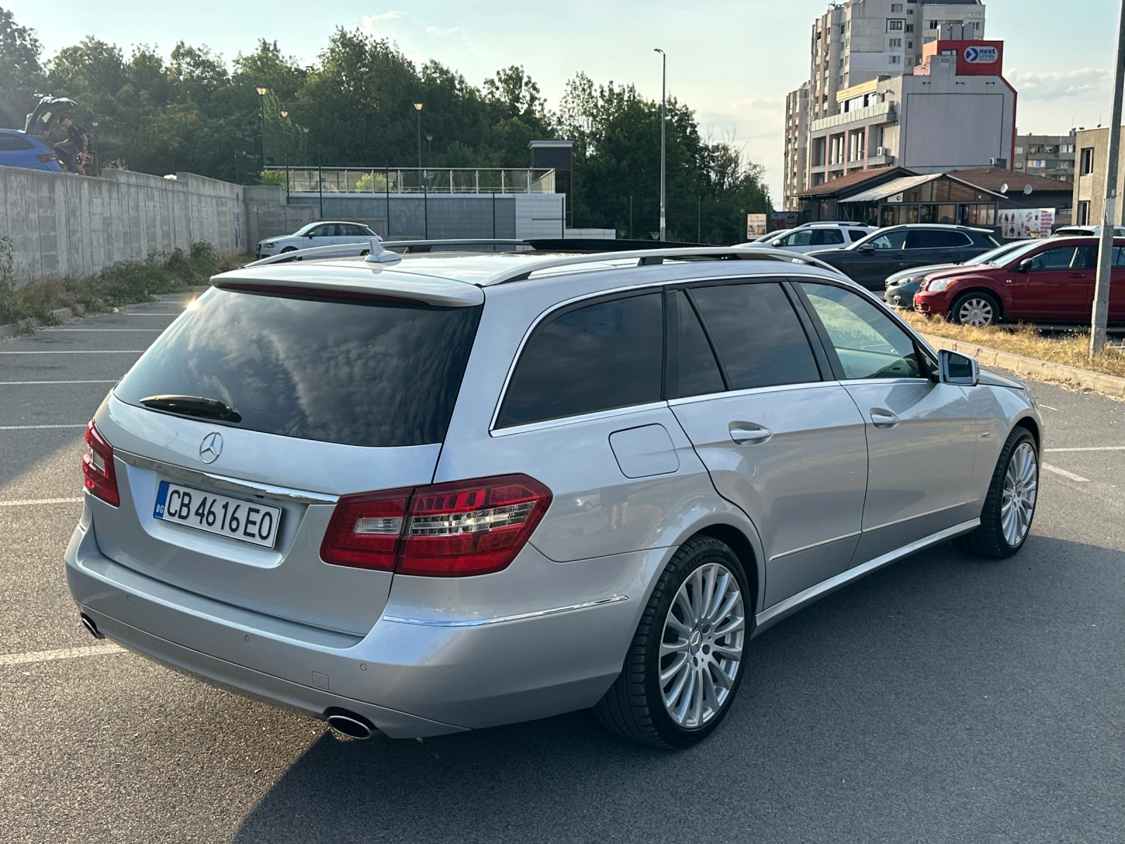 Mercedes-Benz E 350 CDI 4 Matic 7G plus, снимка 5 - Автомобили и джипове - 55608101