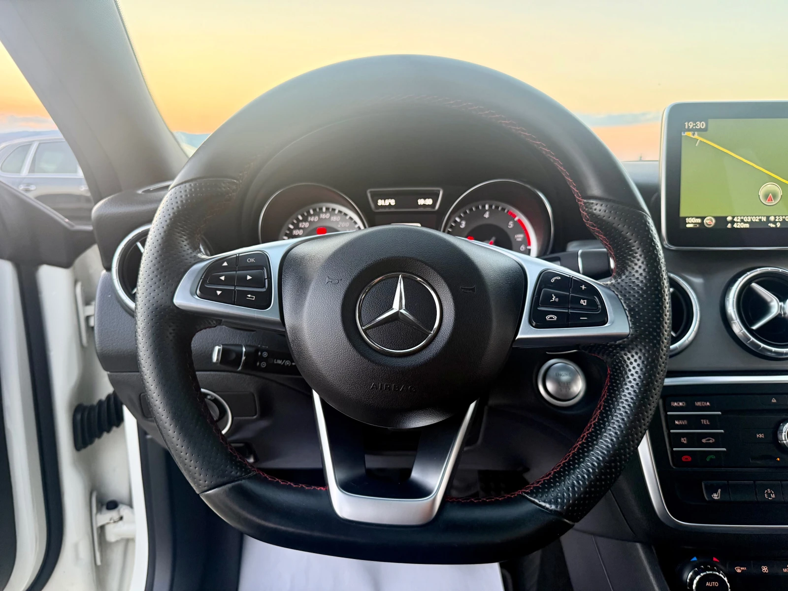 Mercedes-Benz CLA 220 2.2 cdi AMG Собствен лизинг !!!, снимка 17 - Автомобили и джипове - 55636348