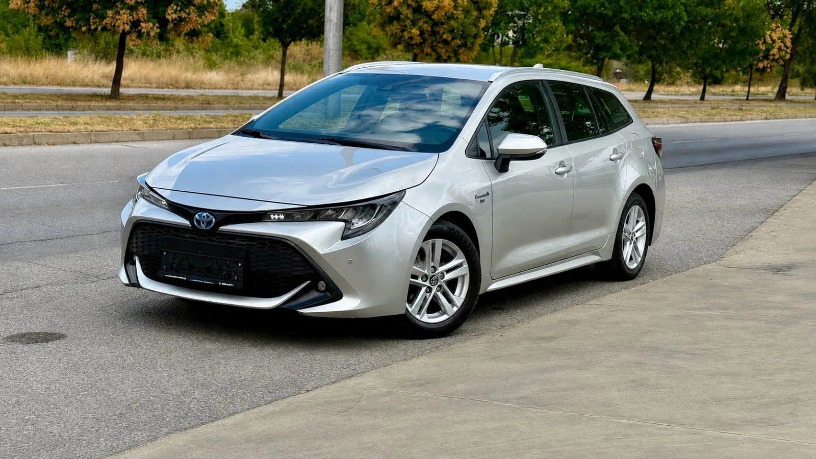 Toyota Corolla 1.8 HYBRID 