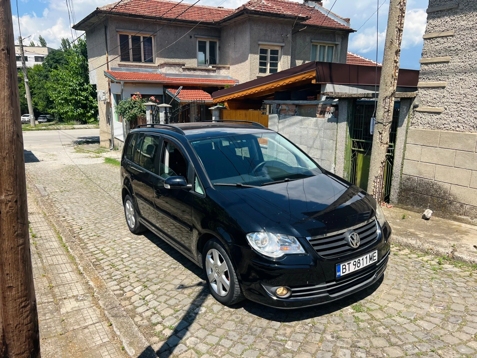 VW Touran 2.0tdi, снимка 3 - Автомобили и джипове - 55676559