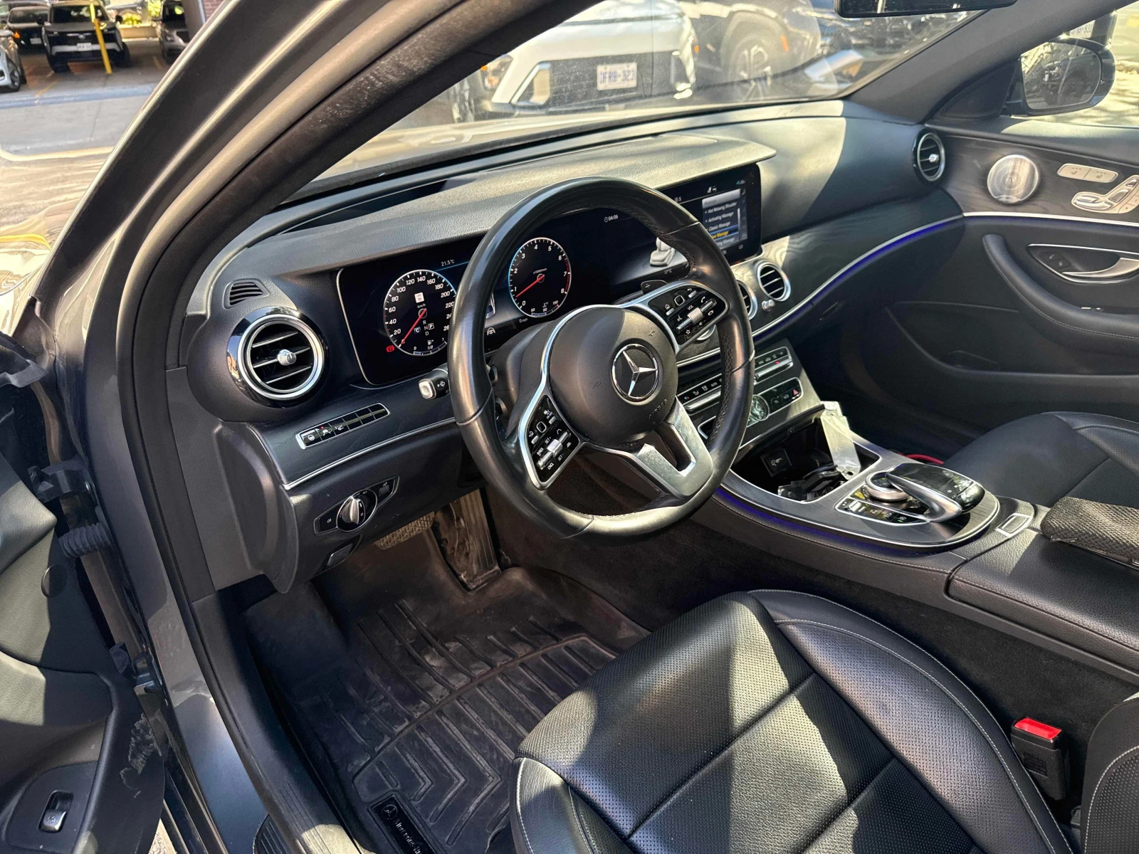 Mercedes-Benz E 450 4MATIC* DIS* BURMESTER* МАСАЖ* ОБДУХВАНЕ * АМБИЕНТ, снимка 5 - Автомобили и джипове - 56121209
