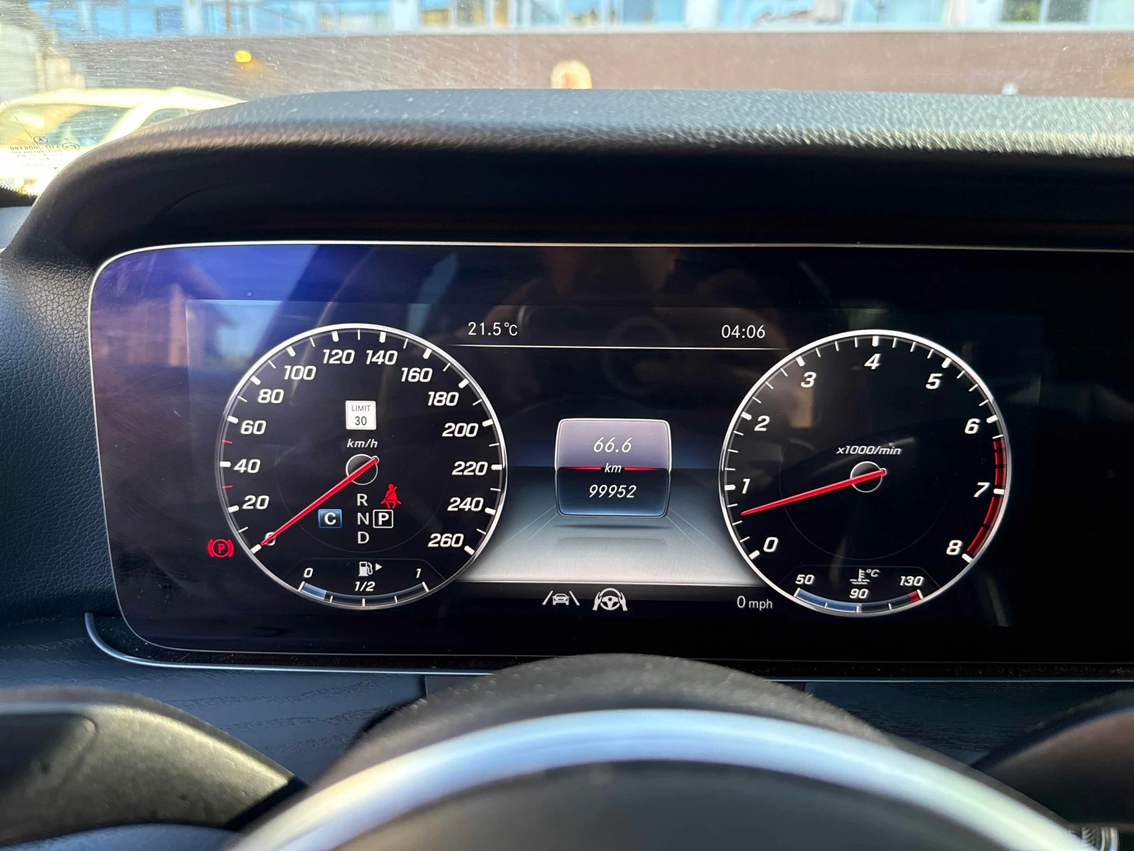 Mercedes-Benz E 450 4MATIC* DIS* BURMESTER* МАСАЖ* ОБДУХВАНЕ * АМБИЕНТ, снимка 8 - Автомобили и джипове - 56121209