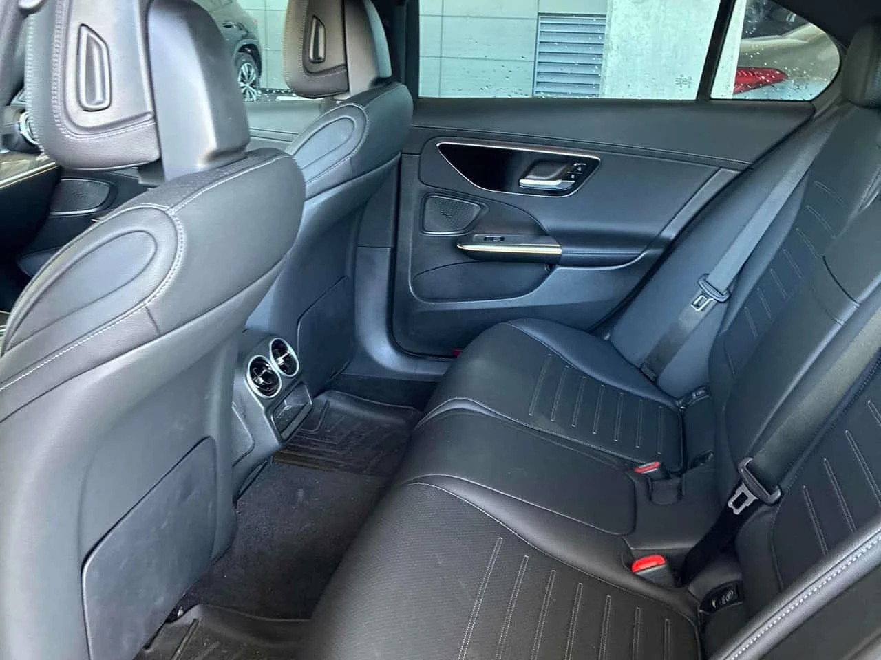 Mercedes-Benz C 300 4MATIC | ГЛАВНО ПРЕДСТАВИТЕЛСТВО НА MERCEDES, снимка 10 - Автомобили и джипове - 56231454