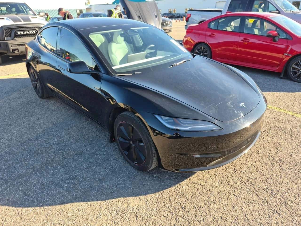 Tesla Model 3 HIGHLAND* CARFAX * ОПЦИЯ ЗА ФИНАНСИРАНЕ, снимка 2 - Автомобили и джипове - 56256402