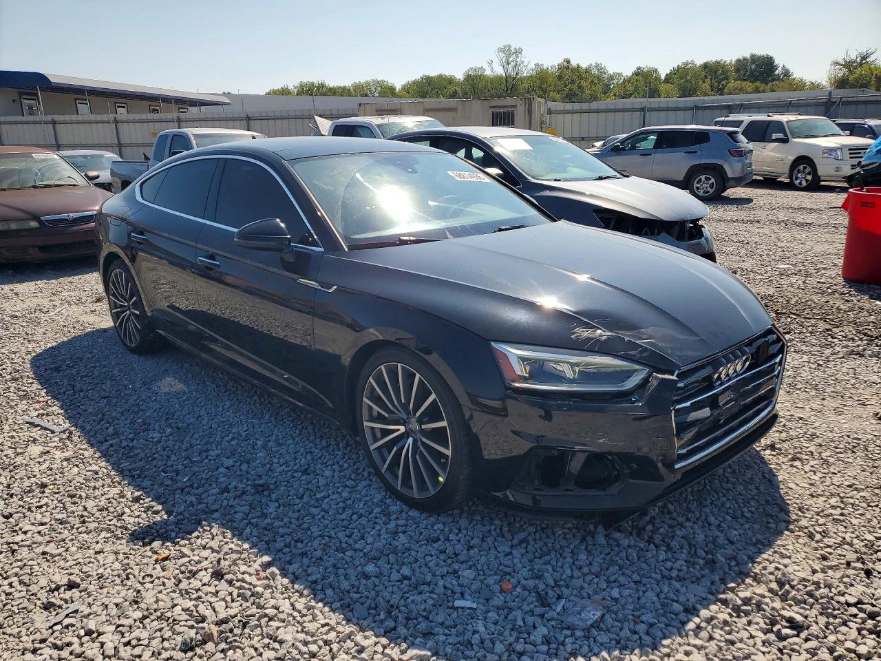 Audi A5 2.0l Premium Plus, снимка 4 - Автомобили и джипове - 56349736