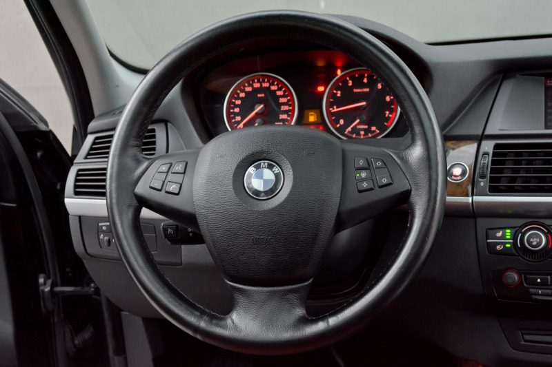 BMW X5 3.0 I, снимка 14 - Автомобили и джипове - 41795746