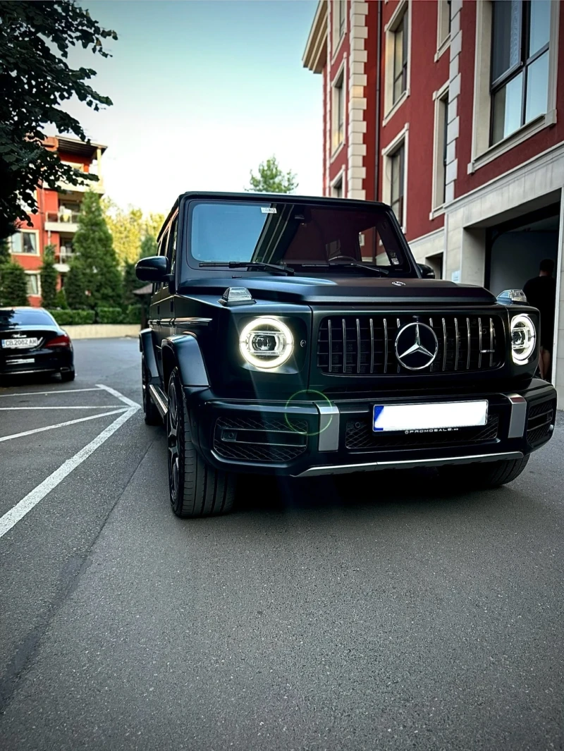 Mercedes-Benz G 63 AMG / EXCLUSIVE / DIAMOND / STRONGER THAN TIME /, снимка 2 - Автомобили и джипове - 48800288