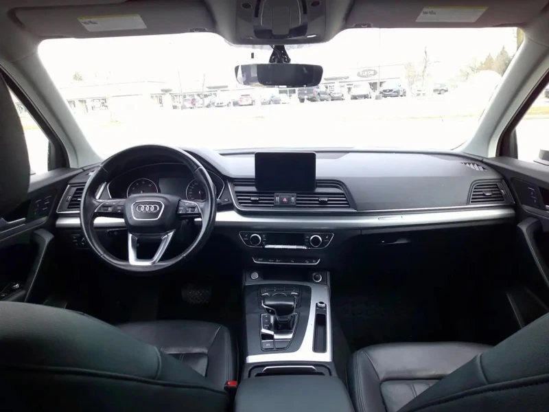 Audi Q5 KOMFORT* QUATTTRO* ПОДГРЕВ* КАМЕРА* KEYLESS, снимка 11 - Автомобили и джипове - 53149993