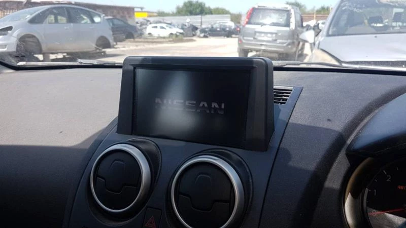 Nissan Qashqai  1.5dci и2.0dci, снимка 3 - Автомобили и джипове - 42072377