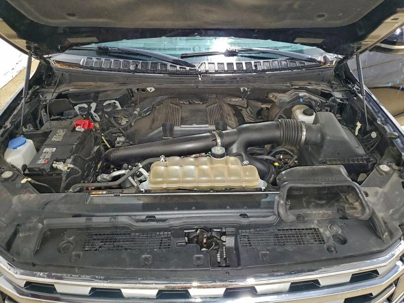 Ford Expedition 3.5L 6 4x4 w/Rear Wheel Drv, снимка 13 - Автомобили и джипове - 53865845