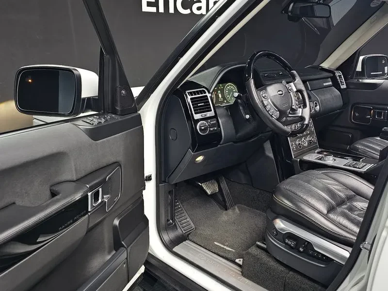 Land Rover Range rover 4.4, снимка 11 - Автомобили и джипове - 54504257