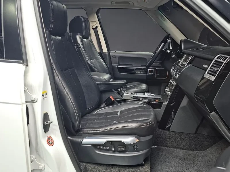 Land Rover Range rover 4.4, снимка 10 - Автомобили и джипове - 54504257