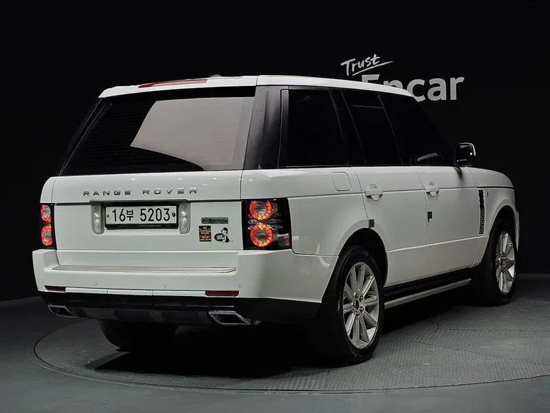 Land Rover Range rover 4.4, снимка 2 - Автомобили и джипове - 54504257