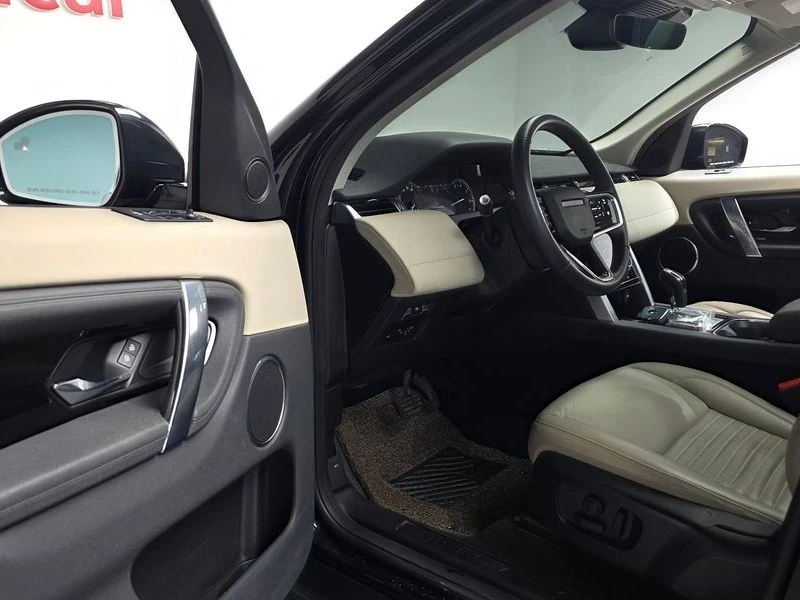 Land Rover Discovery Sport 2.0 Automatic, снимка 11 - Автомобили и джипове - 55841268