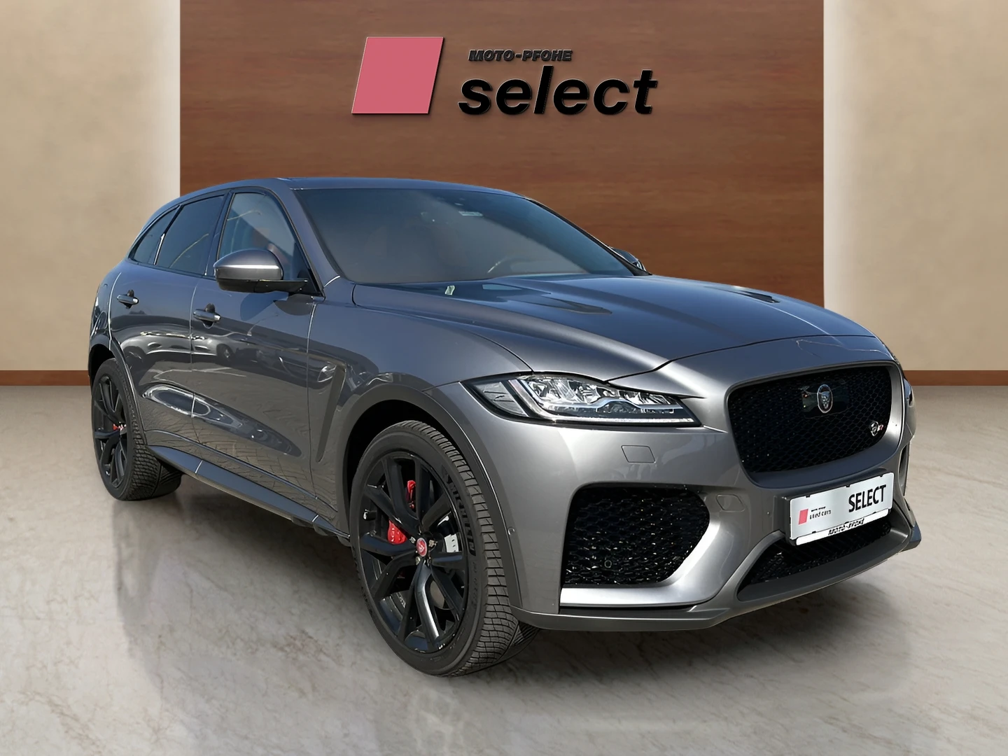 Jaguar F-PACE 5.0 V8 - изображение 5