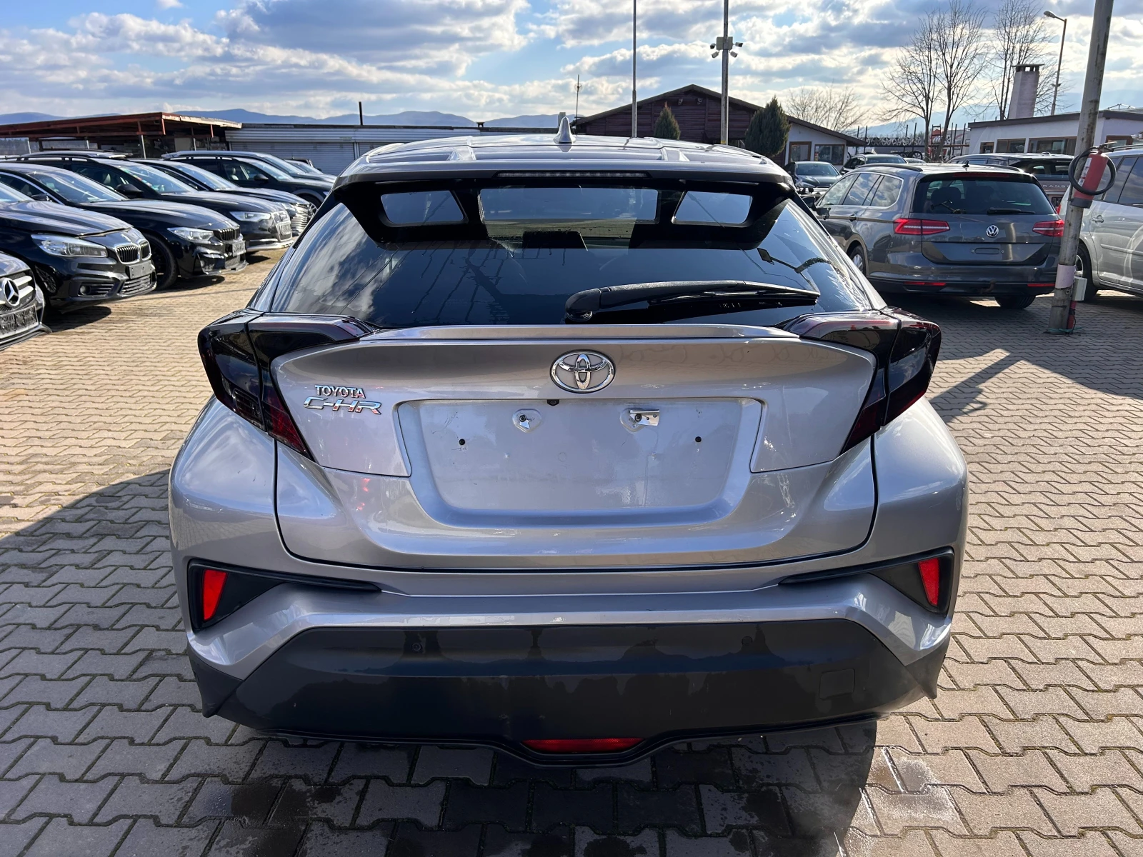 Toyota C-HR 1.2T Lounge AVTOMAT/NAVI/KOJA EURO 6 - изображение 7