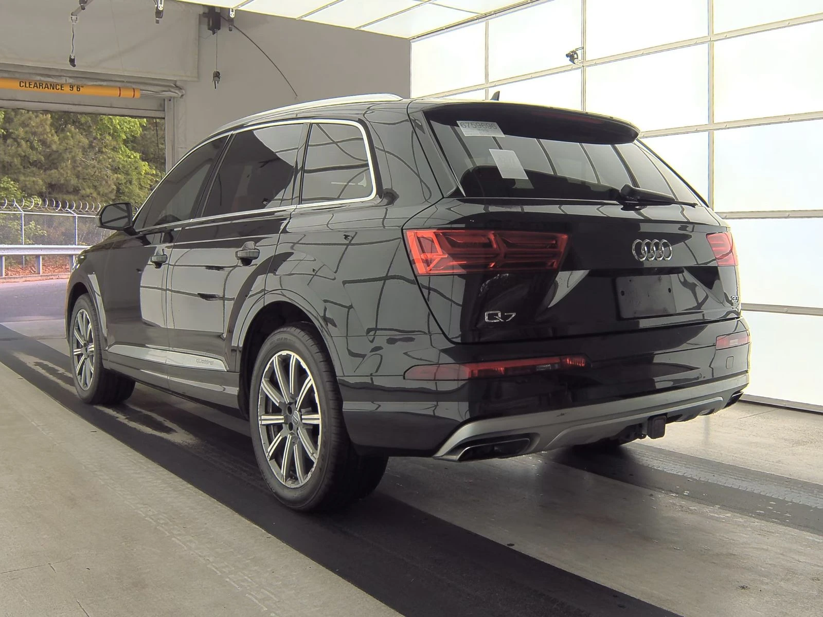 Audi Q7 MATRIX* DISTRONIK* 7МЕСТА* DIGITAL* BOSE* ОБДУХ - изображение 6
