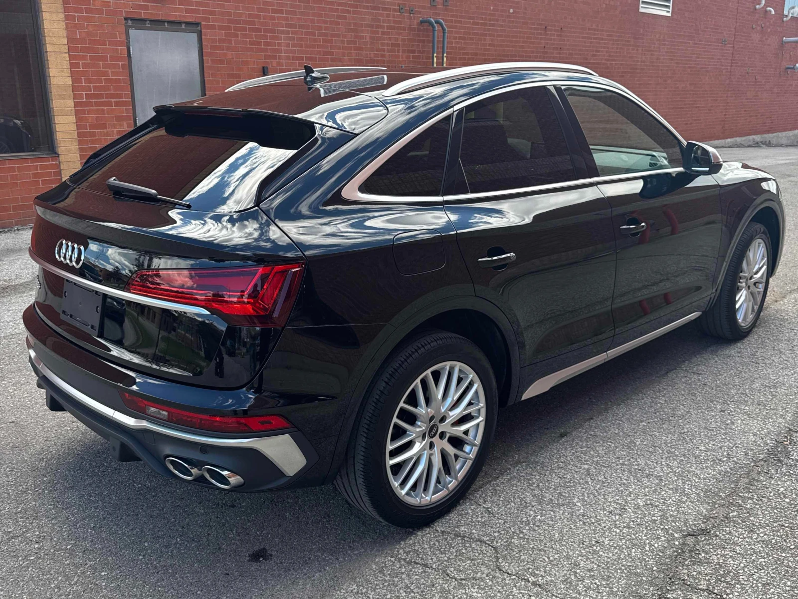 Audi SQ5 SPORTBACK * PROGRESSIV* * CARFAX * * АВТО КРЕДИТ * - изображение 4