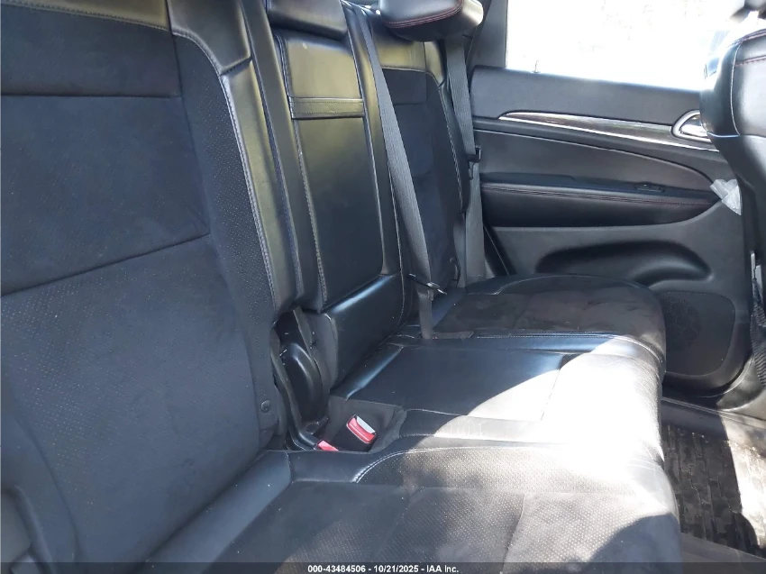 Jeep Grand cherokee TRAILHAWK / 4X4 / ОБДУХВАНЕ / ПОДГРЕВИ / - изображение 9