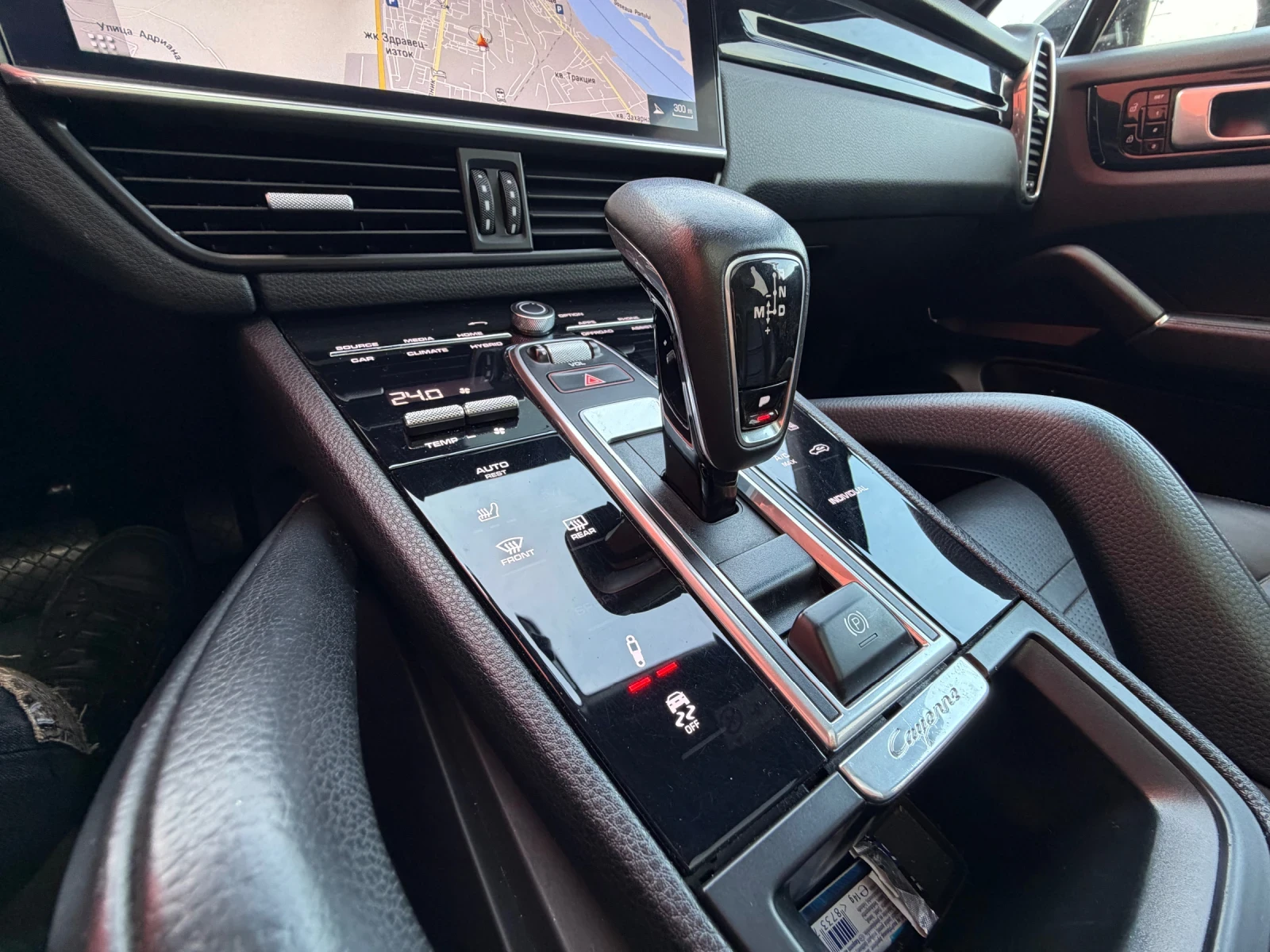 Porsche Cayenne E-HYBRID* ШВЕЙЦАРИЯ* БАРТЕР, снимка 14 - Автомобили и джипове - 52812940