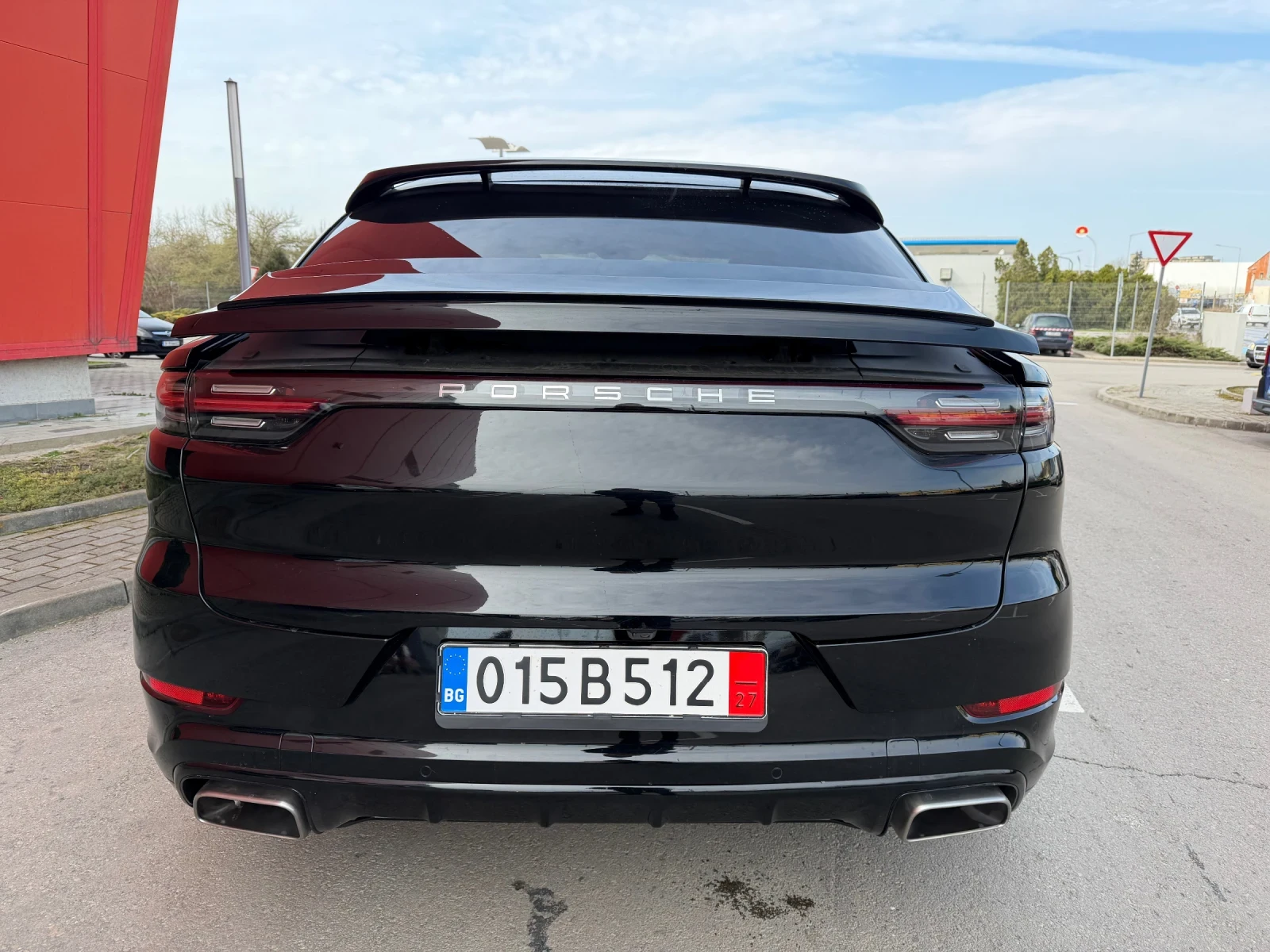 Porsche Cayenne E-HYBRID* ШВЕЙЦАРИЯ* БАРТЕР, снимка 4 - Автомобили и джипове - 52812940
