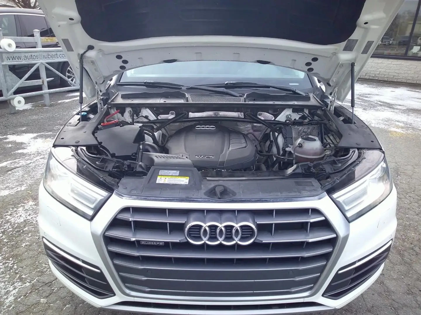 Audi Q5 KOMFORT* QUATTTRO* ПОДГРЕВ* КАМЕРА* KEYLESS - изображение 8