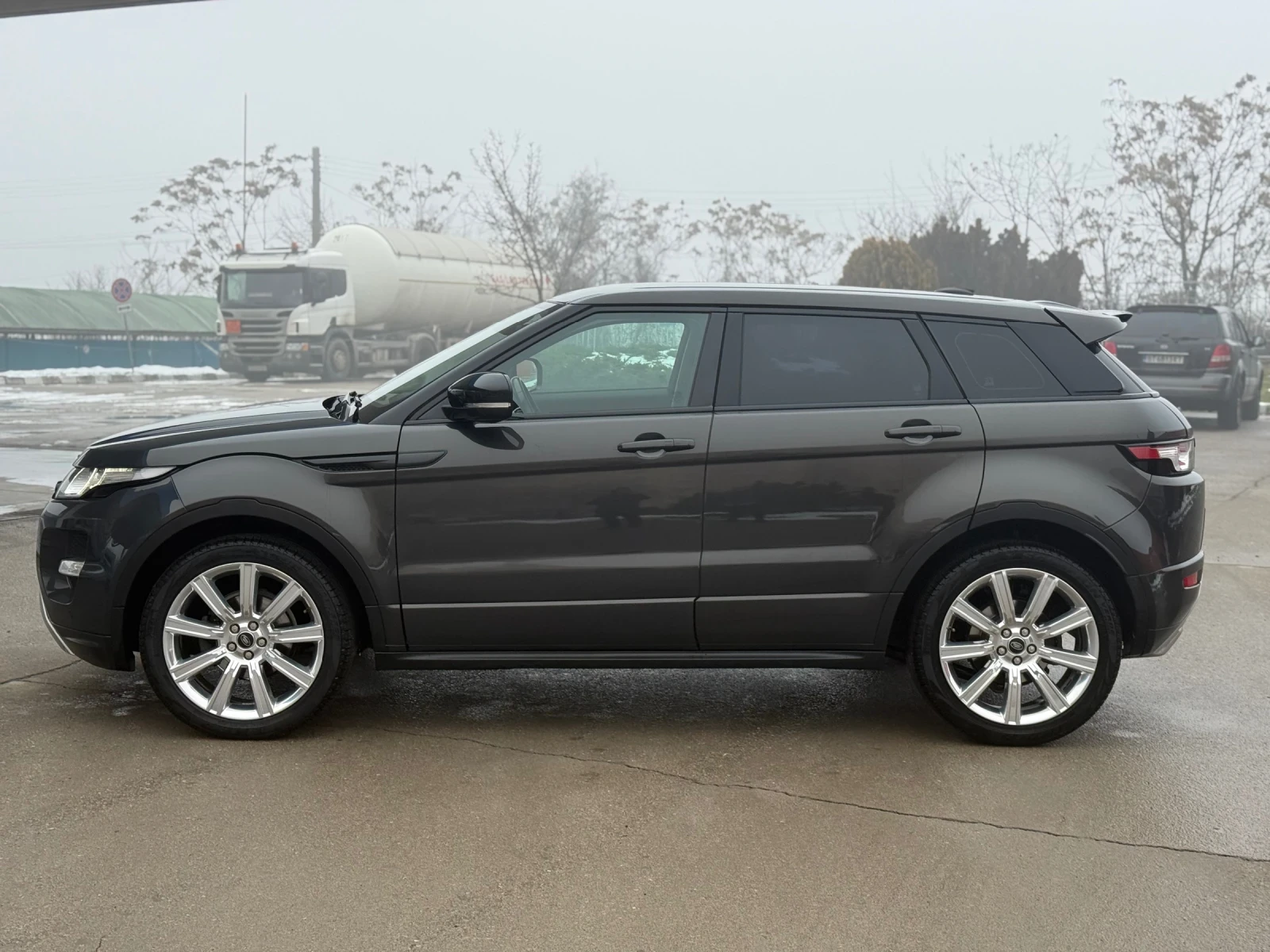 Land Rover Range Rover Evoque R-DYNAMIC 2.2 SD4 190 4x4 | Mobile.bg � ����������� 8