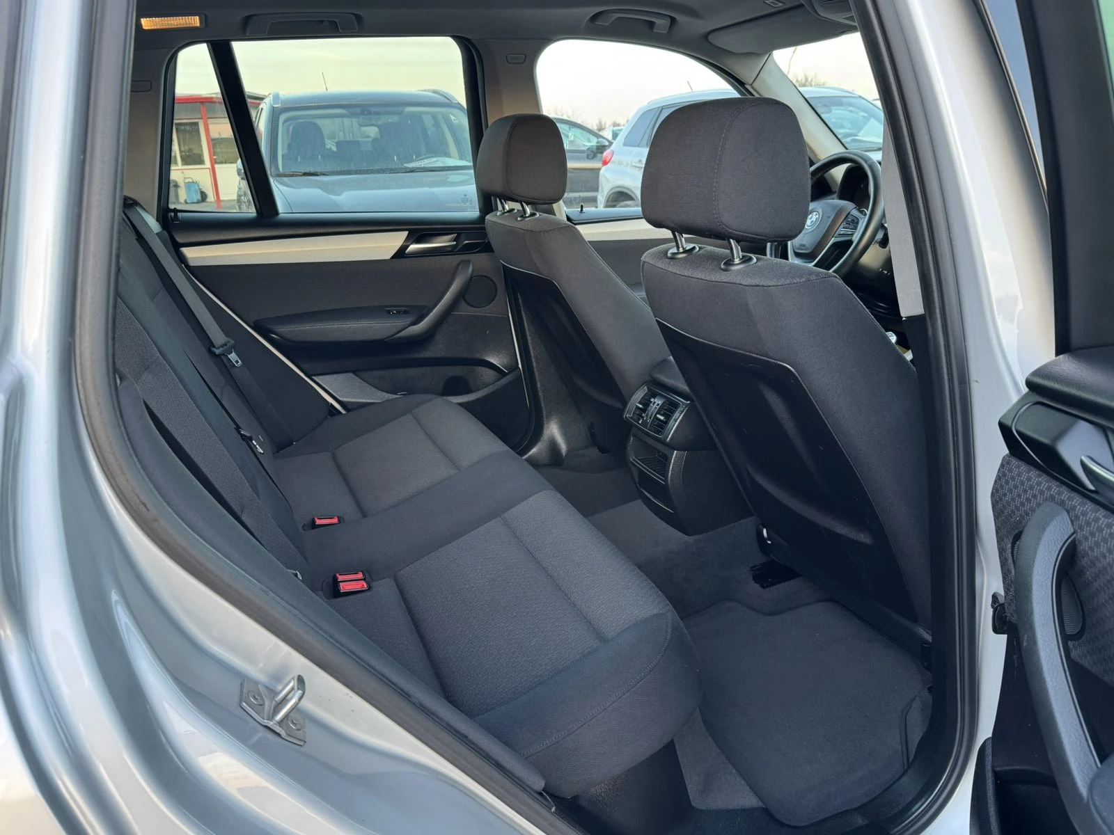 BMW X3 2.0d Xdrive, снимка 13 - Автомобили и джипове - 53771657