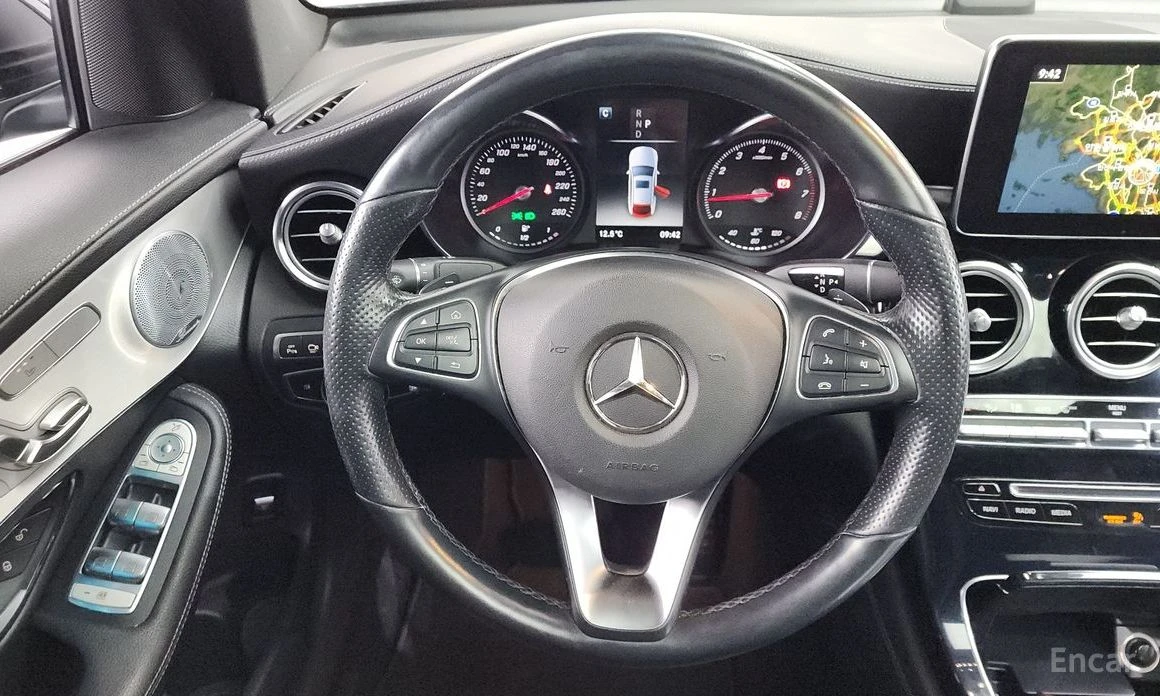 Mercedes-Benz GLC 300 4MATIC* AMG LINE* HEAD-UP* BURMESTER* 360 КАМЕРИ, снимка 11 - Автомобили и джипове - 54230080