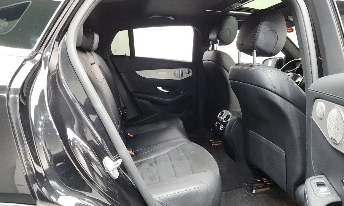 Mercedes-Benz GLC 300 4MATIC* AMG LINE* HEAD-UP* BURMESTER* 360 КАМЕРИ, снимка 14 - Автомобили и джипове - 54230080