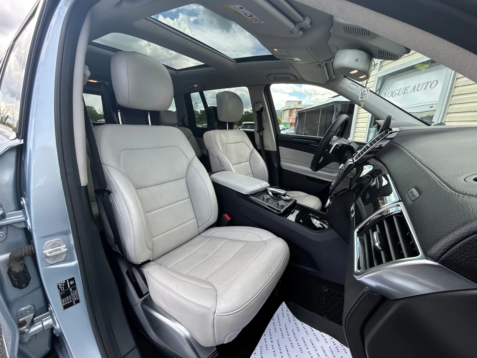 Mercedes-Benz GLS 500 AMG* PANO* 360* TV* MEMORY* H/K* , снимка 11 - Автомобили и джипове - 54519724