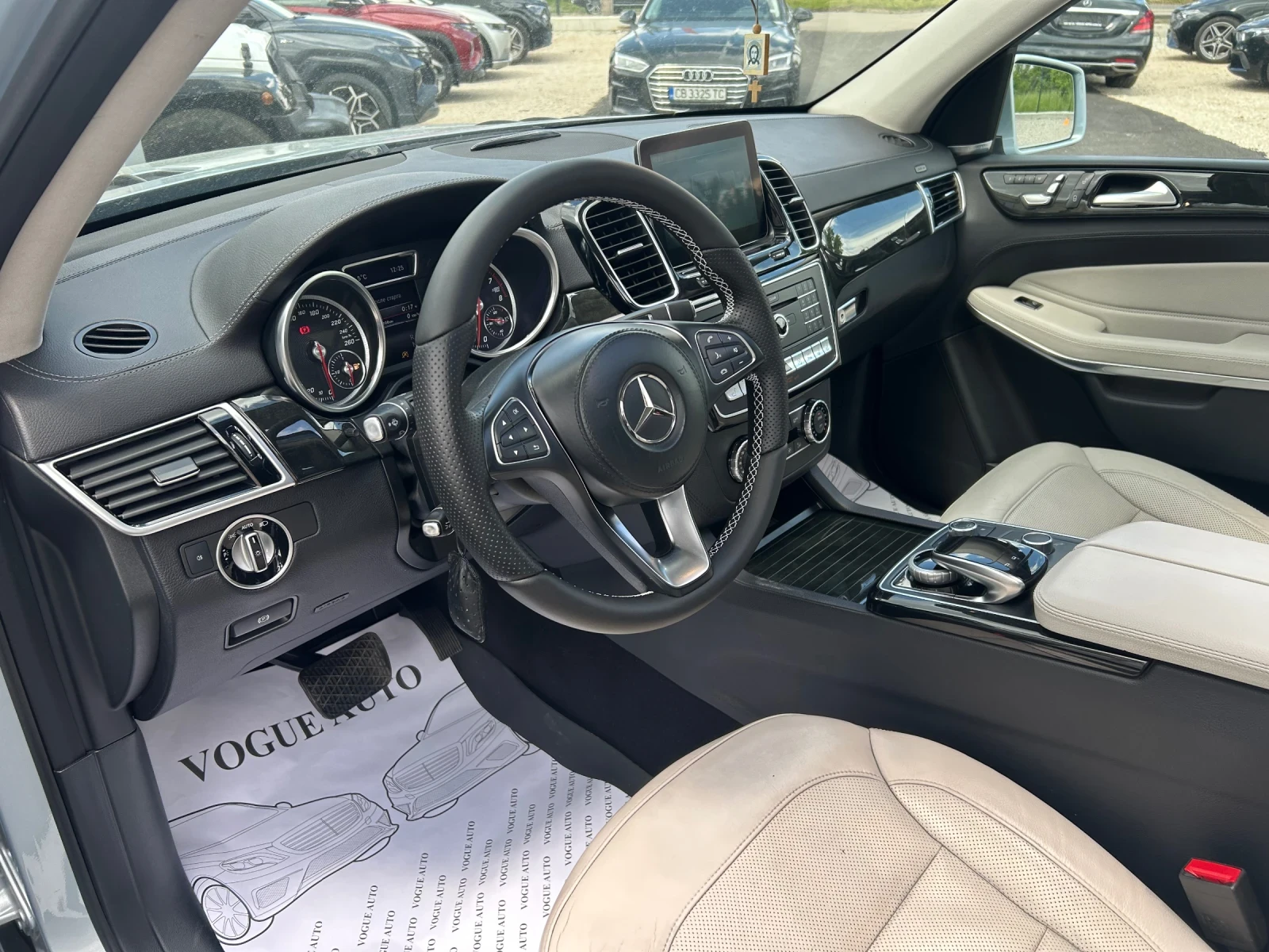 Mercedes-Benz GLS 500 AMG* PANO* 360* TV* MEMORY* H/K* , снимка 6 - Автомобили и джипове - 54519724