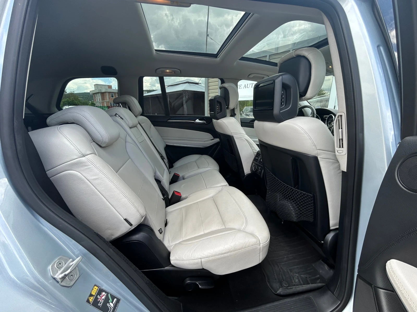 Mercedes-Benz GLS 500 AMG* PANO* 360* TV* MEMORY* H/K* , снимка 8 - Автомобили и джипове - 54519724